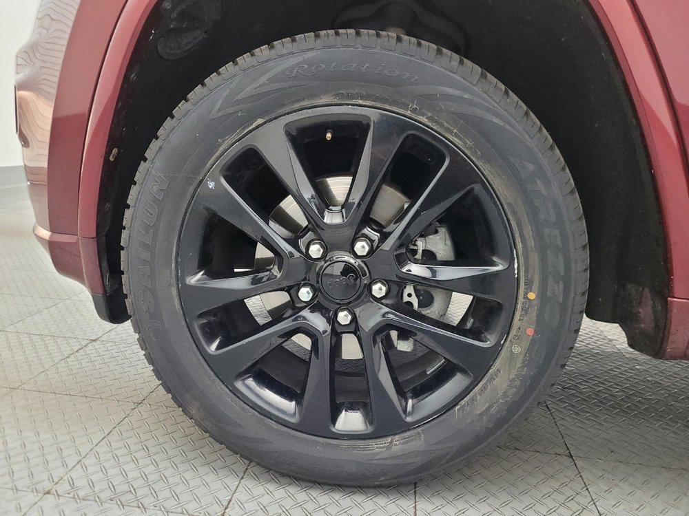 Used 2018 Jeep Grand Cherokee Altitude image 31