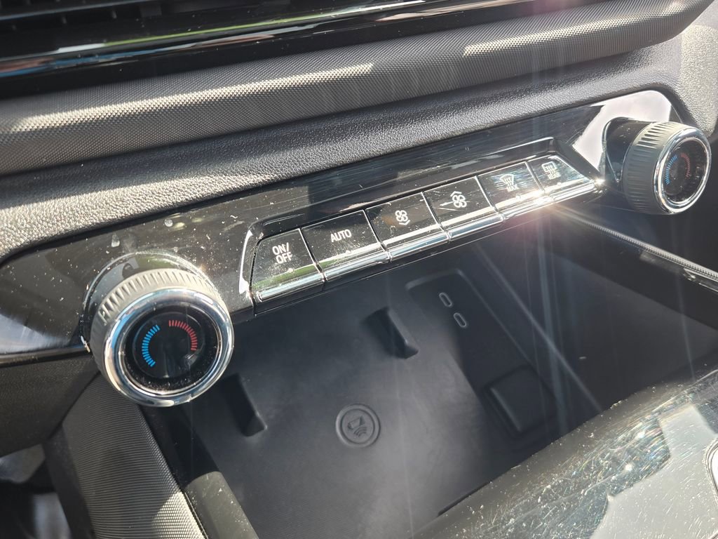 Used 2024 Chevrolet Silverado EV RST image 27