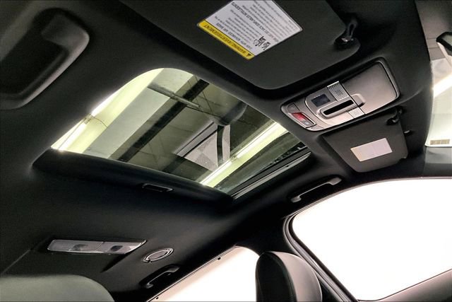Used 2025 Kia Telluride AWD image 20