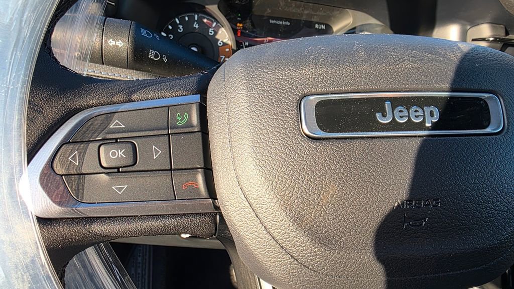 New 2026 Jeep Compass Latitude image 16