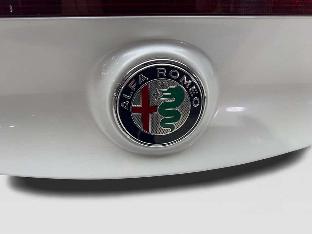 Used 2018 Alfa Romeo 4C Spider RWD image 21