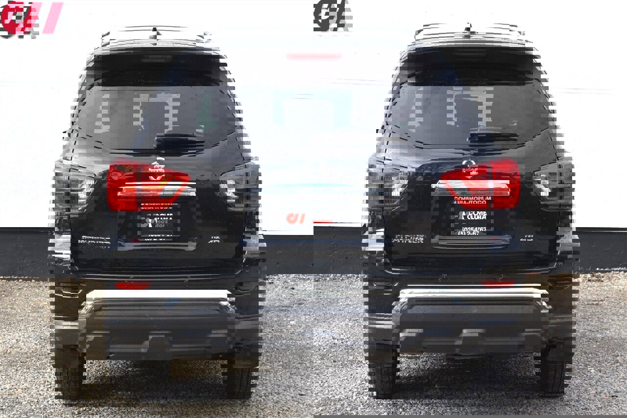 Used 2019 Nissan Pathfinder S image 4