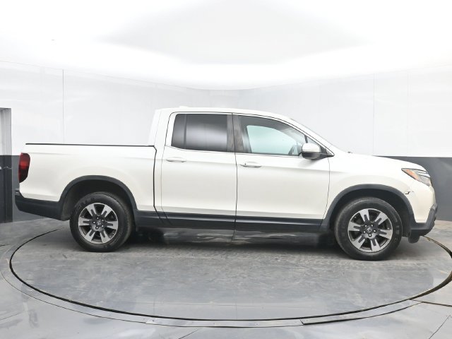 Used 2017 Honda Ridgeline RTL image 11