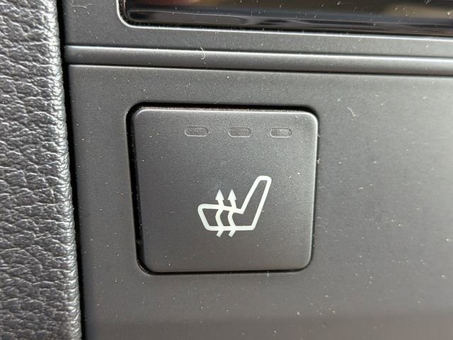 Used 2011 Mercedes-Benz E 350 Sedan image 26