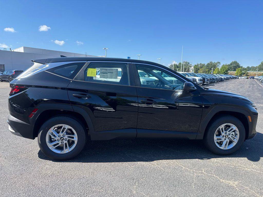 New 2026 Hyundai Tucson SE AWD/4WD image 6