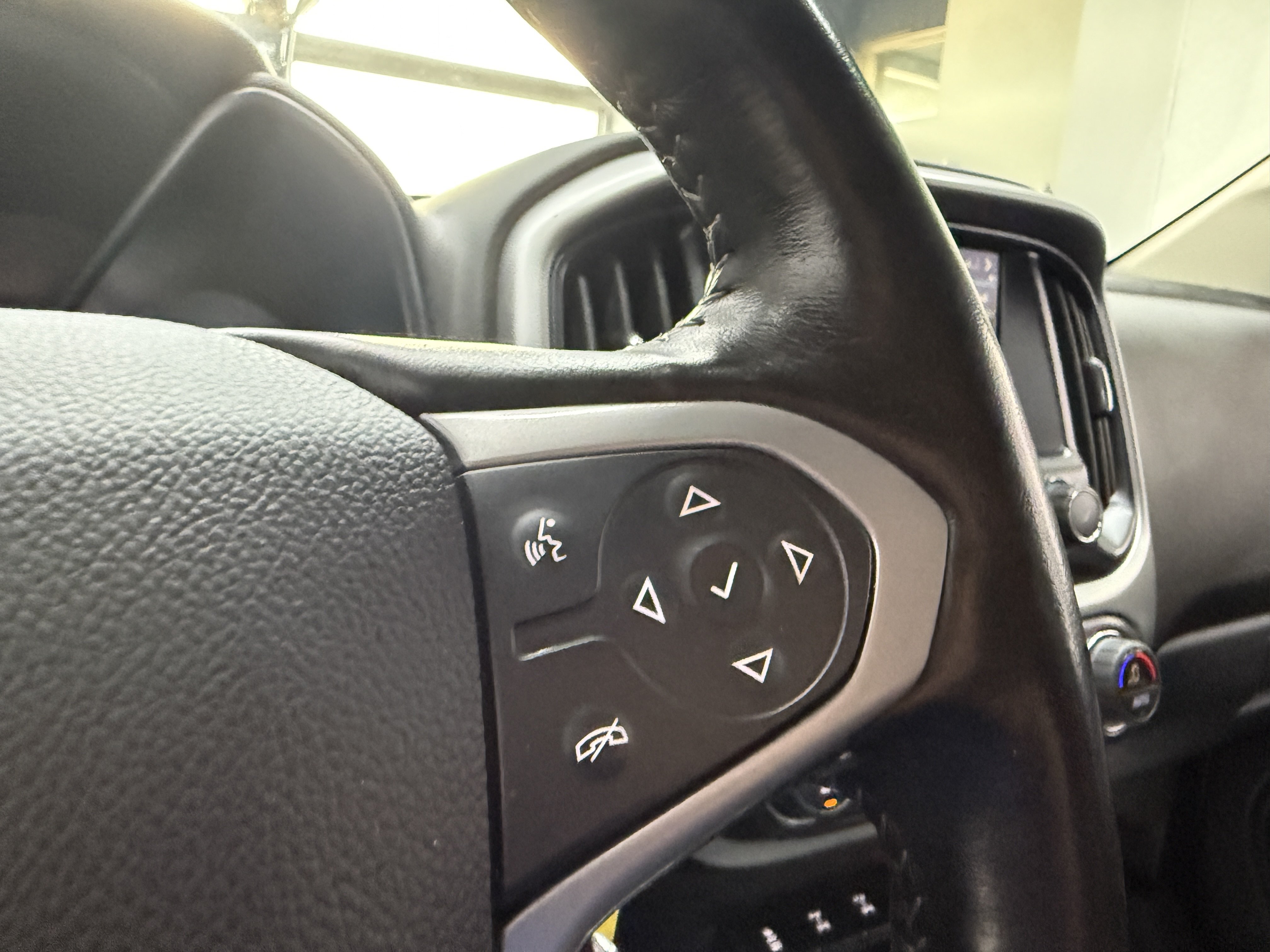 Used 2019 Chevrolet Colorado ZR2 w/ ZR2 Dusk Special Edition AWD/4WD image 15