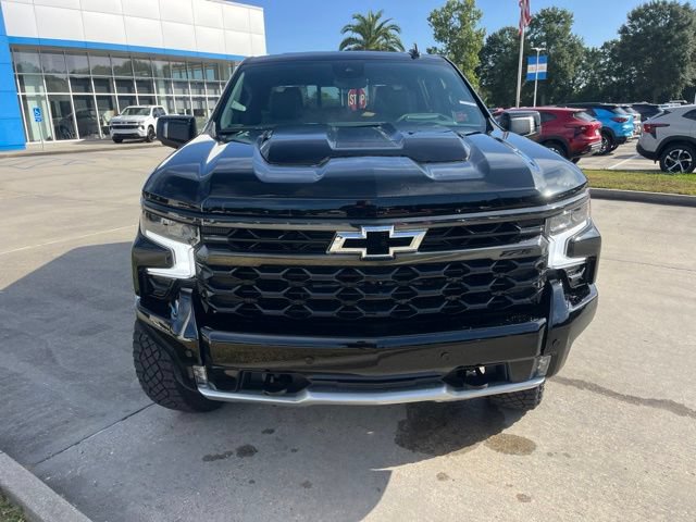 New 2026 Chevrolet Silverado 1500 ZR2 w/ Dark Appearance Package AWD/4WD image 15