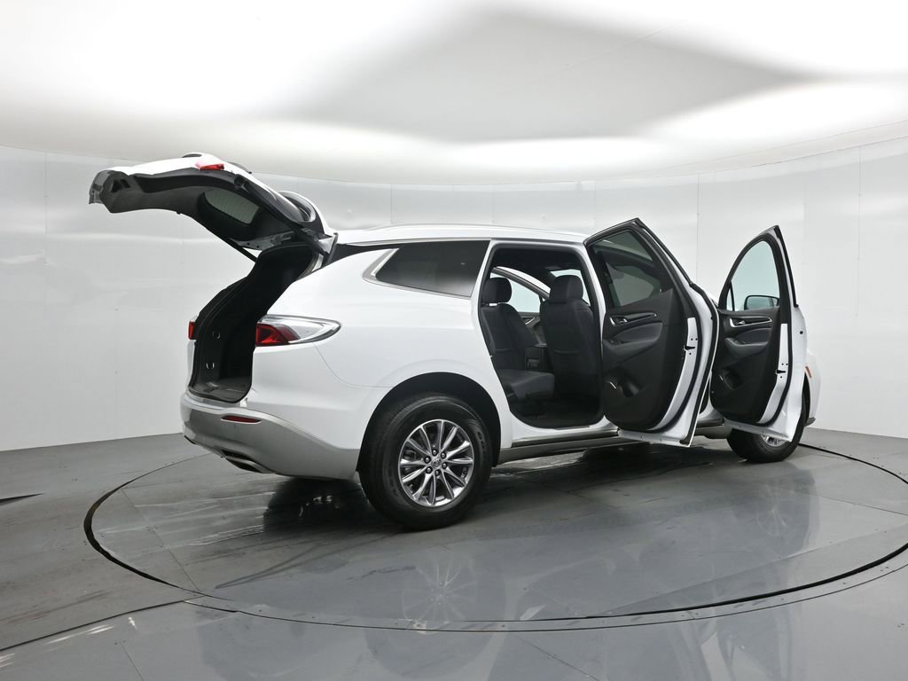 Used 2024 Buick Enclave Premium image 6