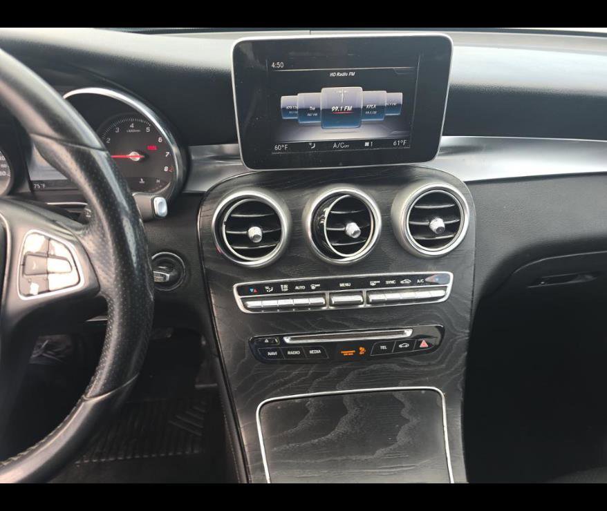 Used 2018 Mercedes-Benz GLC 300 w/ Premium Package image 5