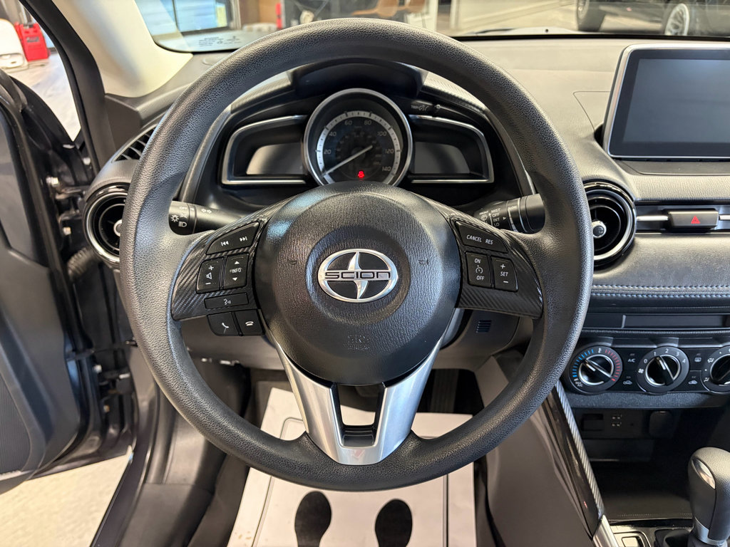 Used 2016 Scion iA FWD image 9