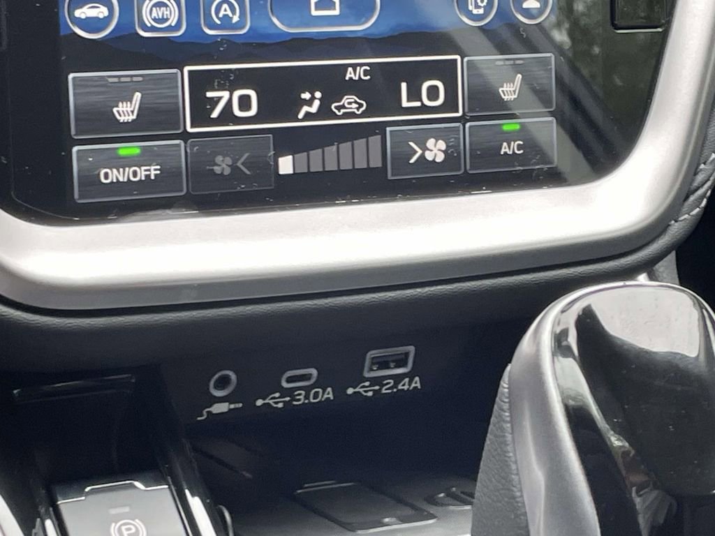 New 2025 Subaru Outback Limited image 25