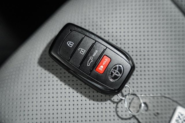 New 2025 Toyota Highlander Platinum image 46