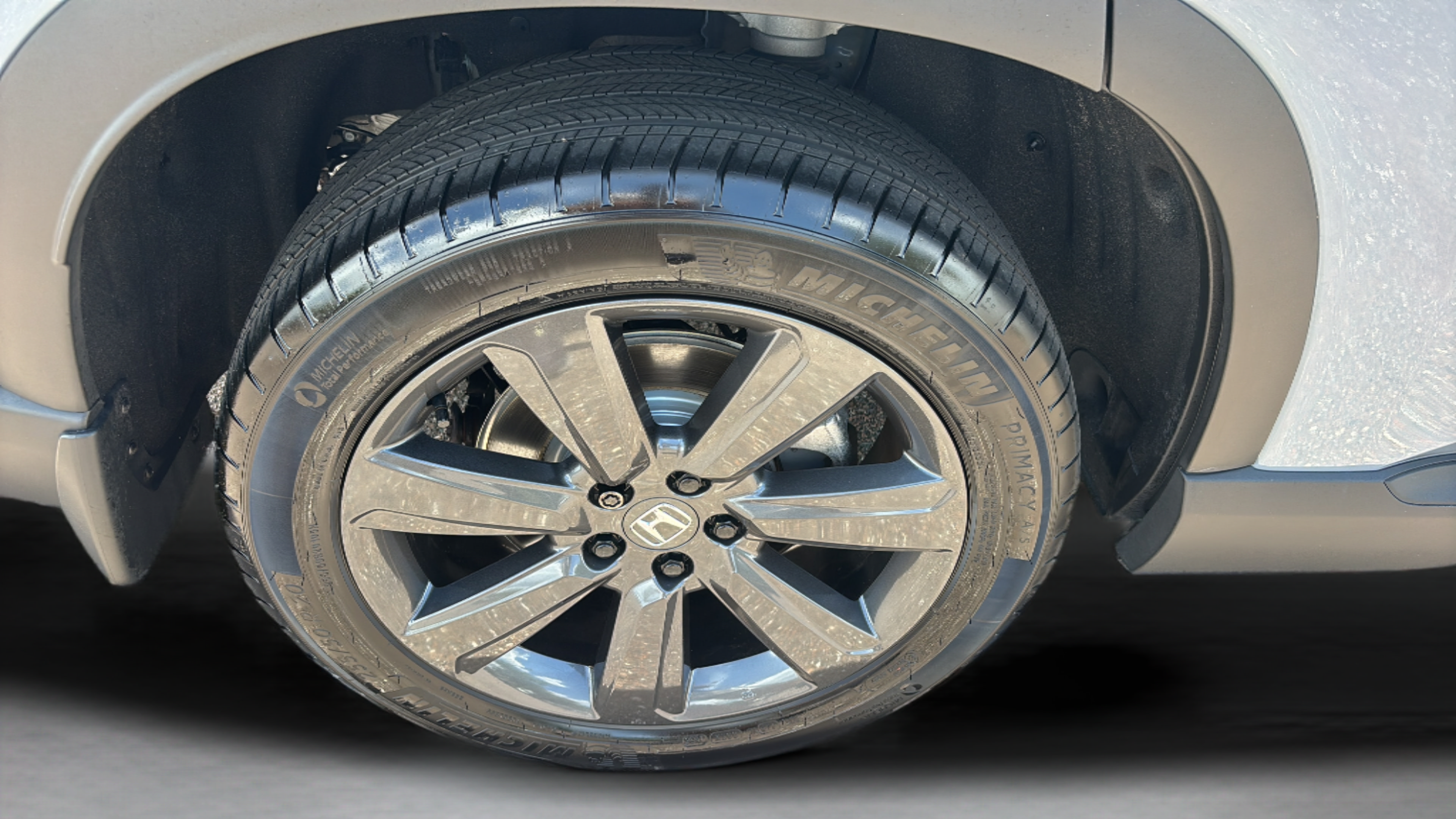 Used 2025 Honda Pilot Sport image 31