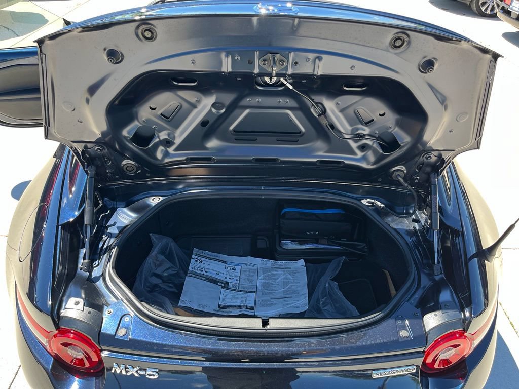 Certified 2025 MAZDA MX-5 Miata RF Club w/ Interior Package RWD image 19