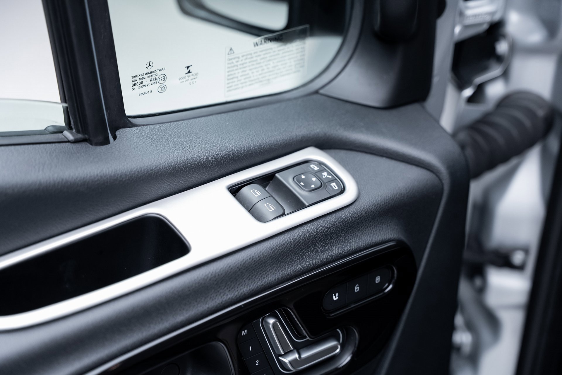 Used 2022 Mercedes-Benz Sprinter 144 Cargo image 53