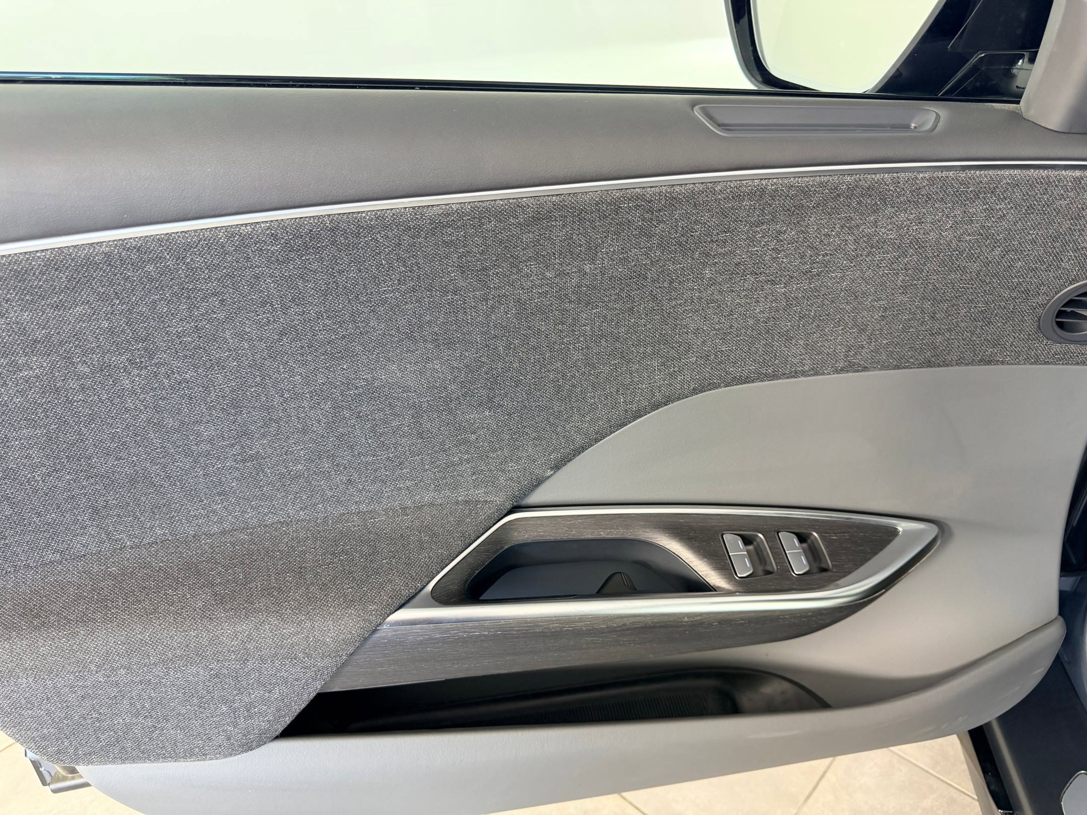 Used 2024 Lucid Air Pure image 12