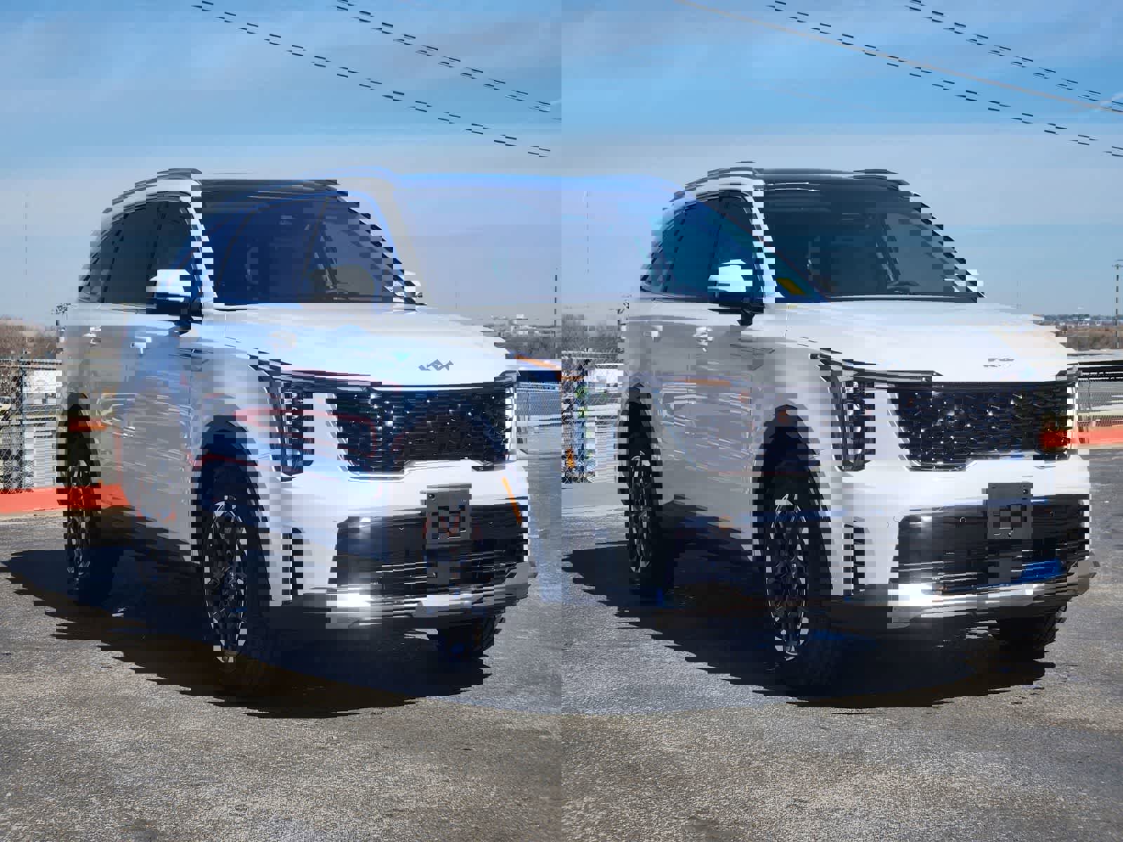 New 2026 Kia Sorento S FWD image 2