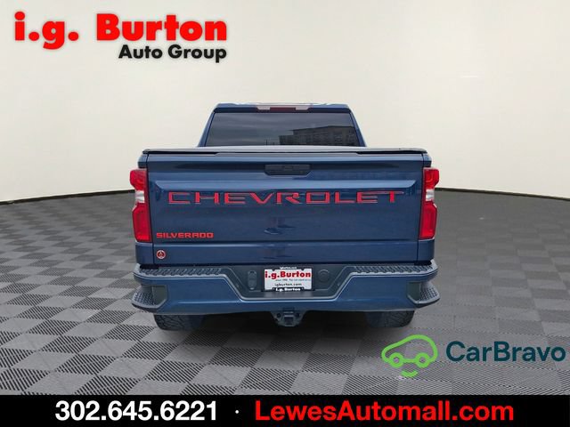 Used 2020 Chevrolet Silverado 1500 Custom w/ Custom Value Package AWD/4WD image 5