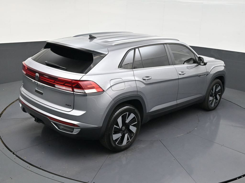 Used 2024 Volkswagen Atlas Cross Sport SE image 17
