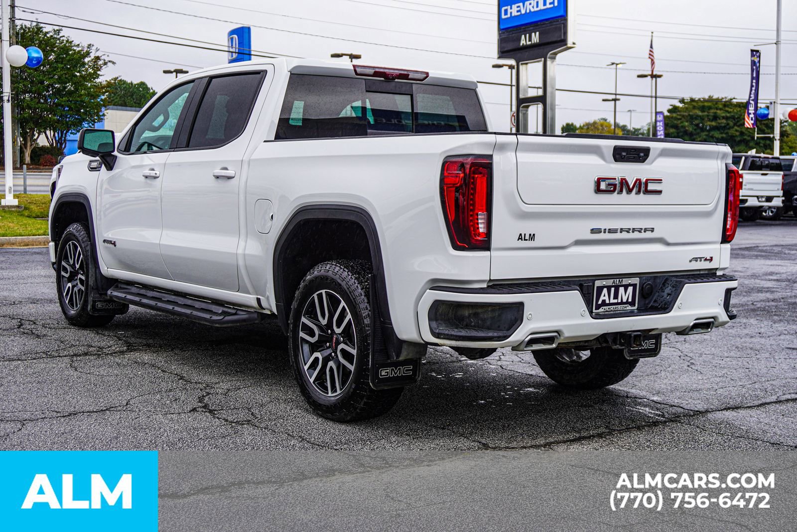 Used 2025 GMC Sierra 1500 AT4 w/ Technology Package image 7