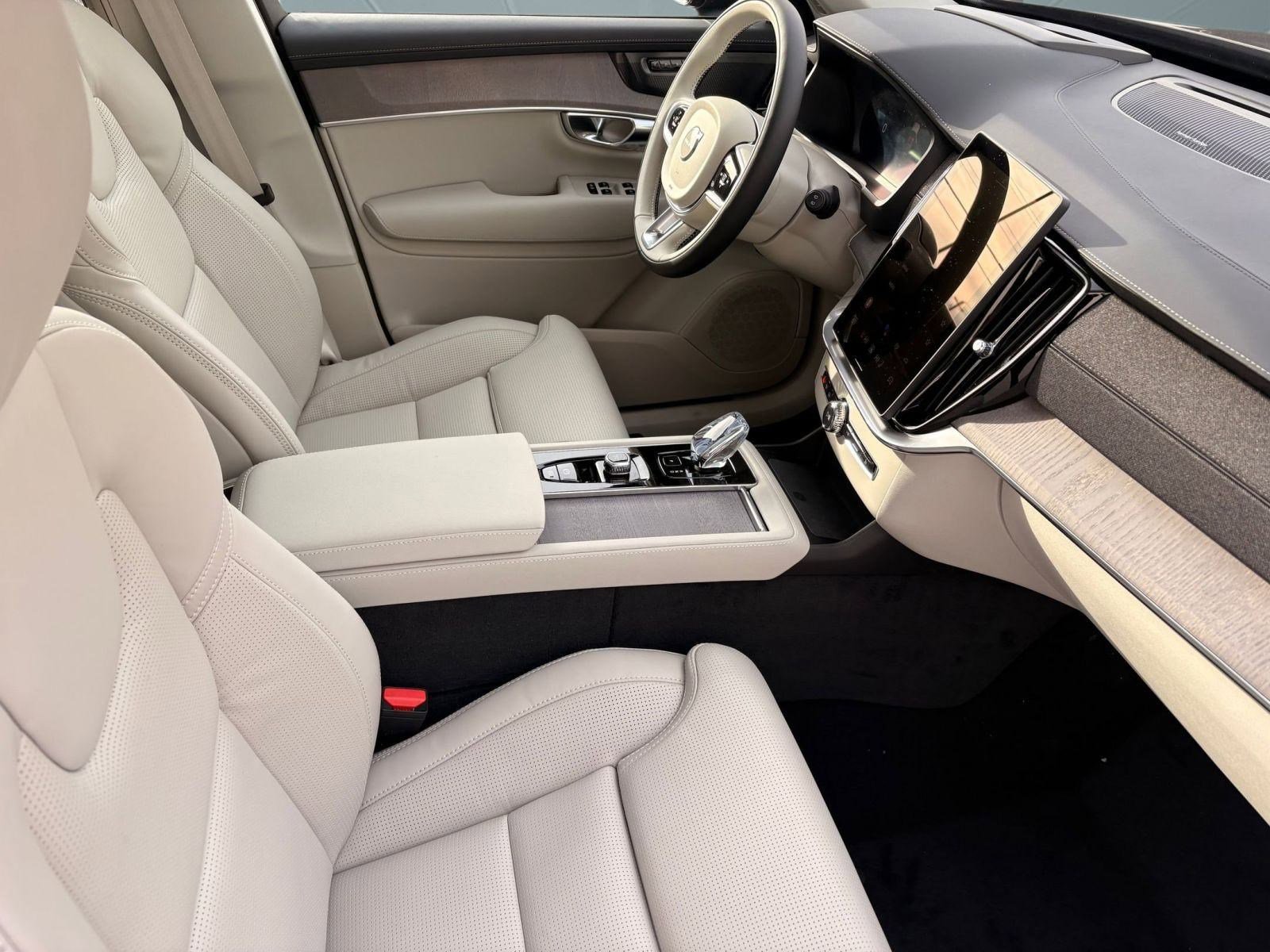 New 2026 Volvo XC90 T8 Ultra w/ Protection Package image 26