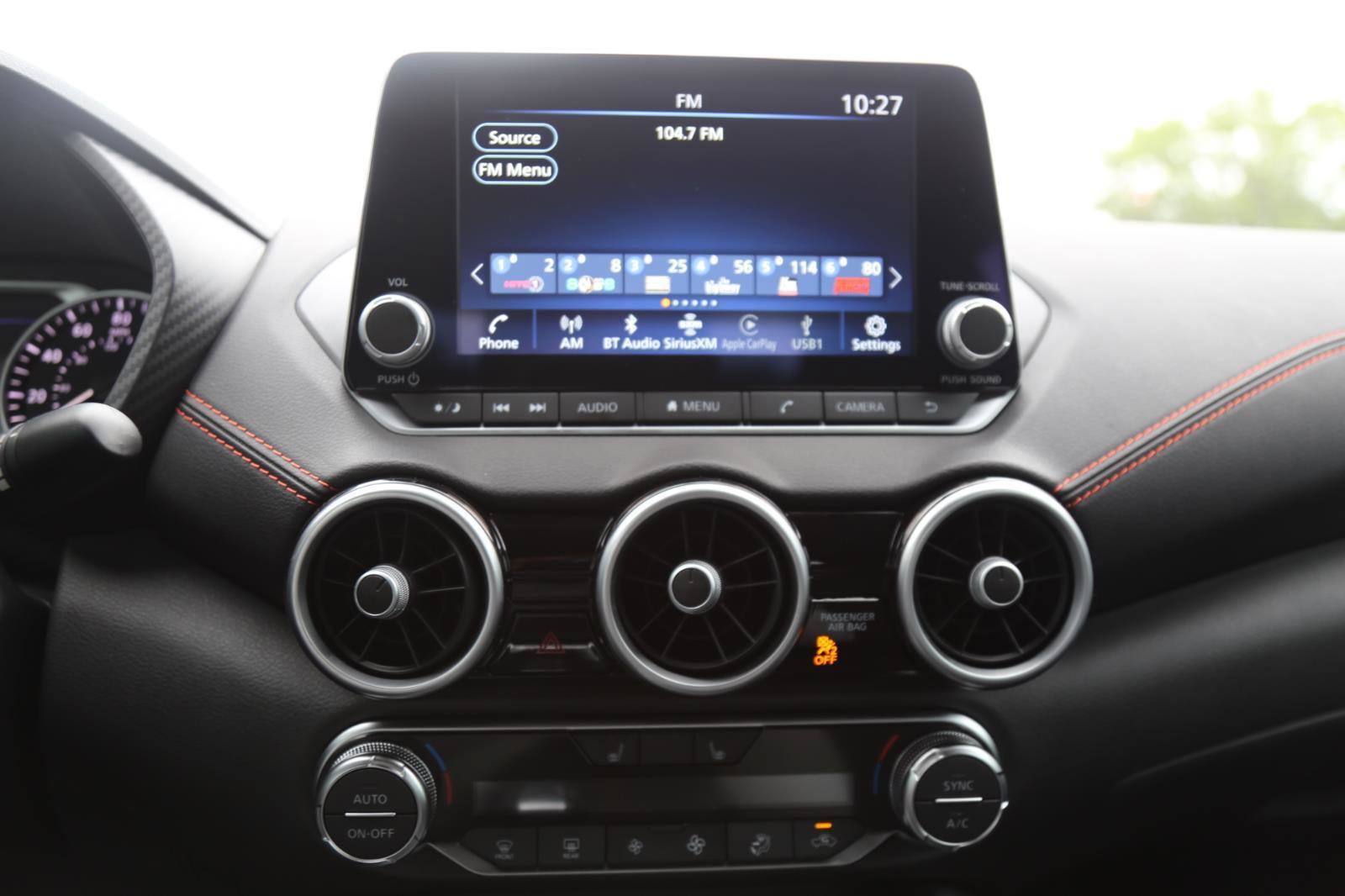 Used 2025 Nissan Sentra SR FWD image 11