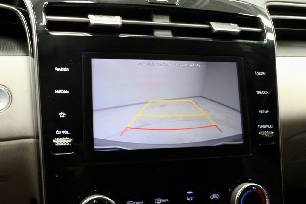 Used 2023 Hyundai Tucson SEL AWD/4WD image 2