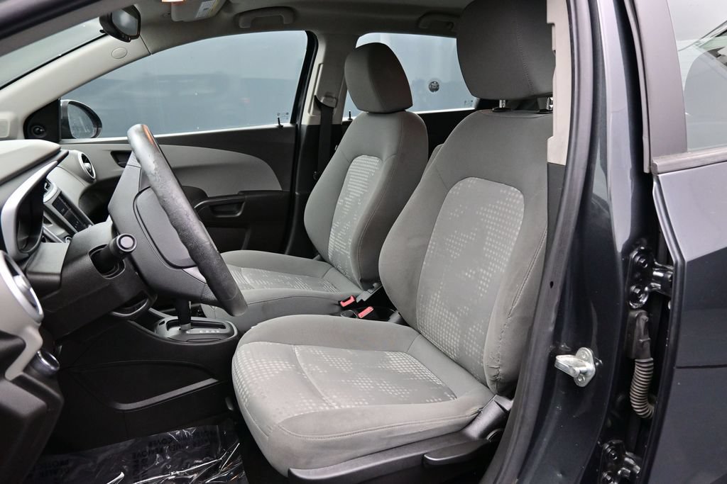 Used 2020 Chevrolet Sonic LT FWD image 22