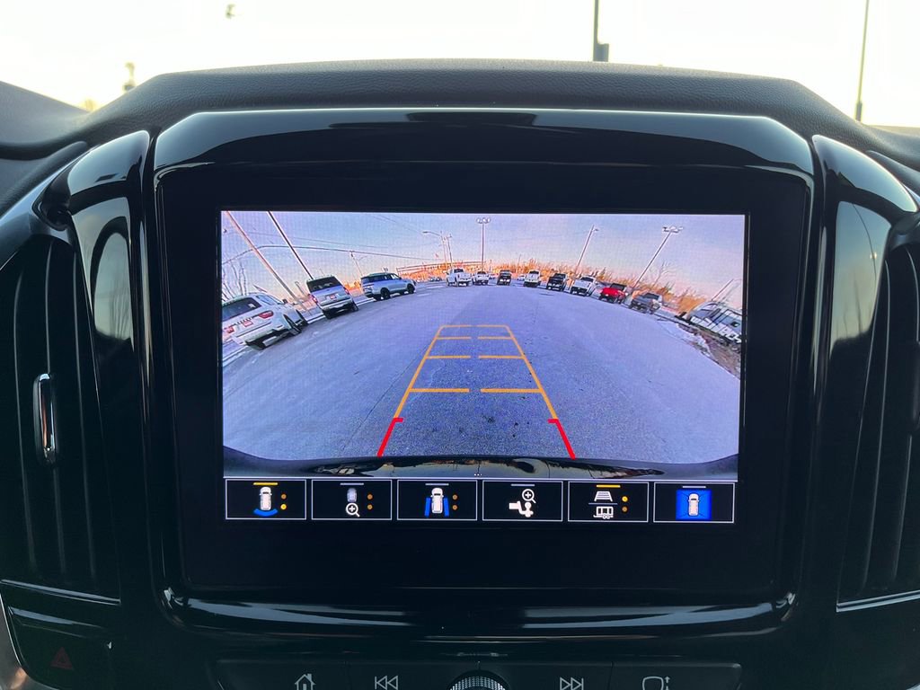 Used 2022 Chevrolet Traverse Premier w/ Redline Edition image 30