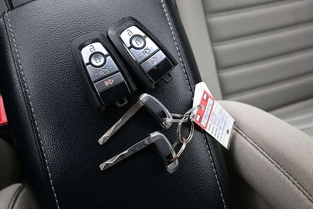 Used 2018 Ford Fusion S FWD image 19