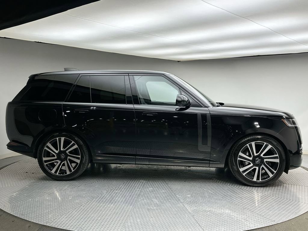 Certified 2023 Land Rover Range Rover SE AWD/4WD image 14