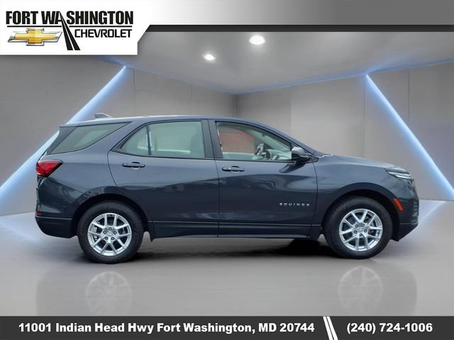 Certified 2022 Chevrolet Equinox LS AWD/4WD image 2