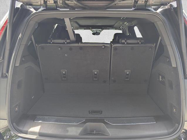 Used 2023 Cadillac Escalade Premium Luxury w/ LPO, Floor Liner Package AWD/4WD image 6