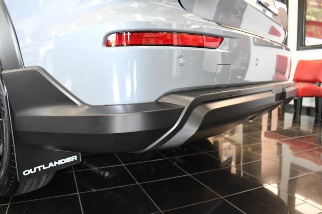 New 2026 Mitsubishi Outlander AWD image 15