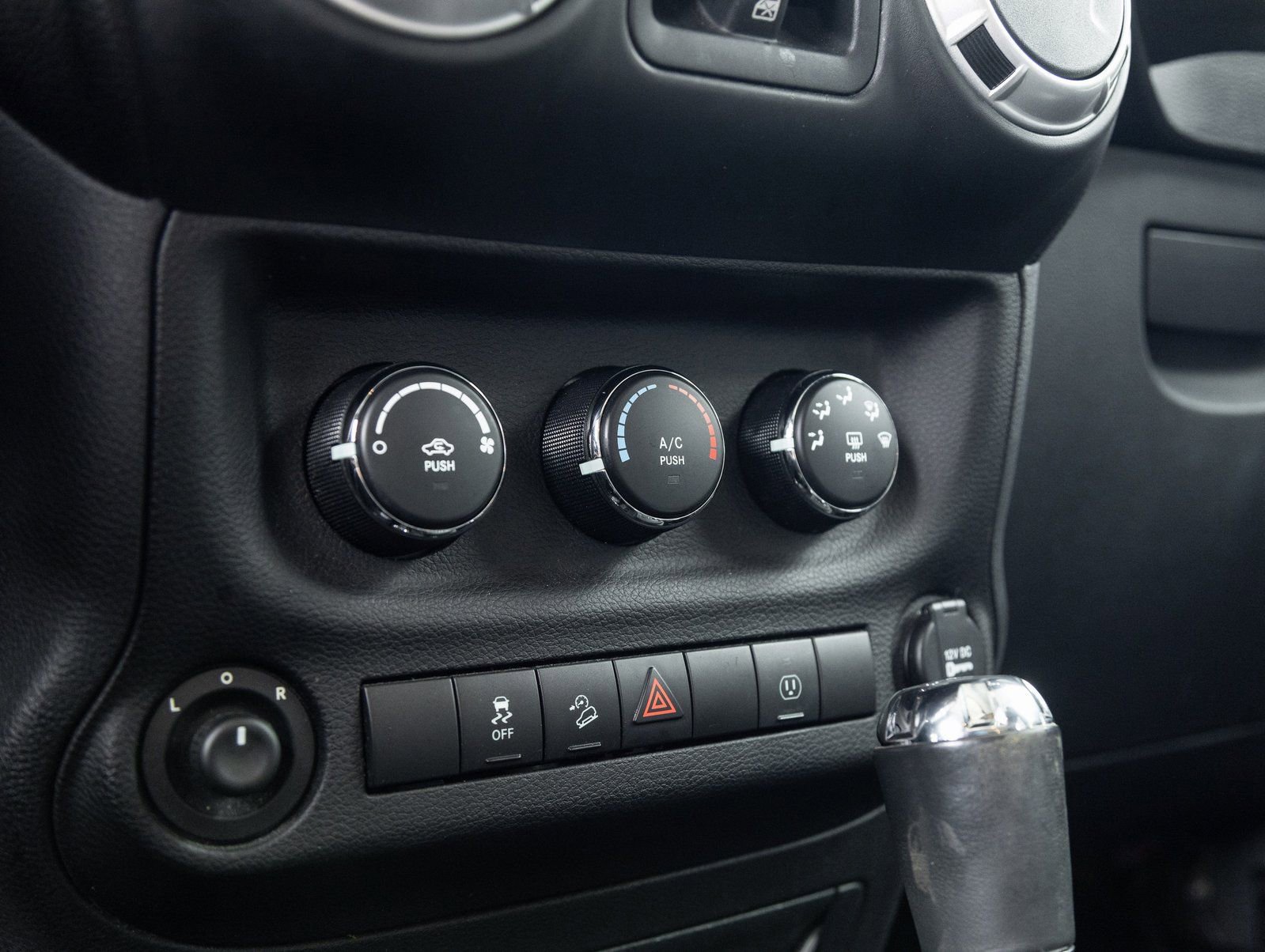 Used 2014 Jeep Wrangler Unlimited Sahara w/ Max Tow Package image 20