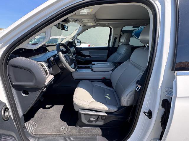 Certified 2025 Ford Expedition Active AWD/4WD image 13
