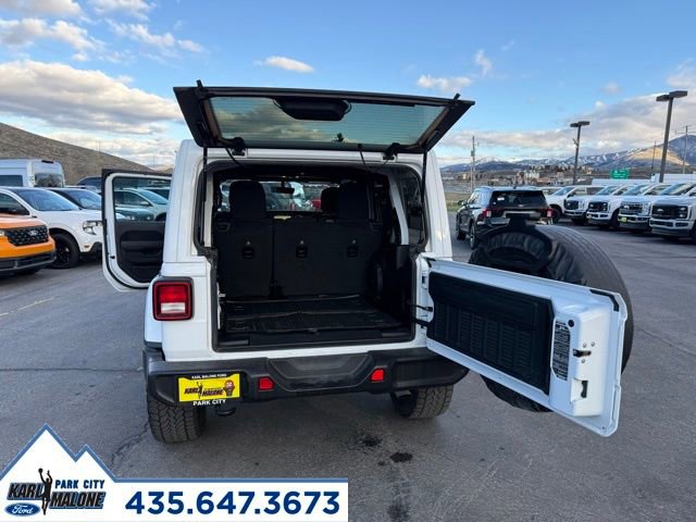 Used 2023 Jeep Wrangler Sahara w/ Cold Weather Group image 32