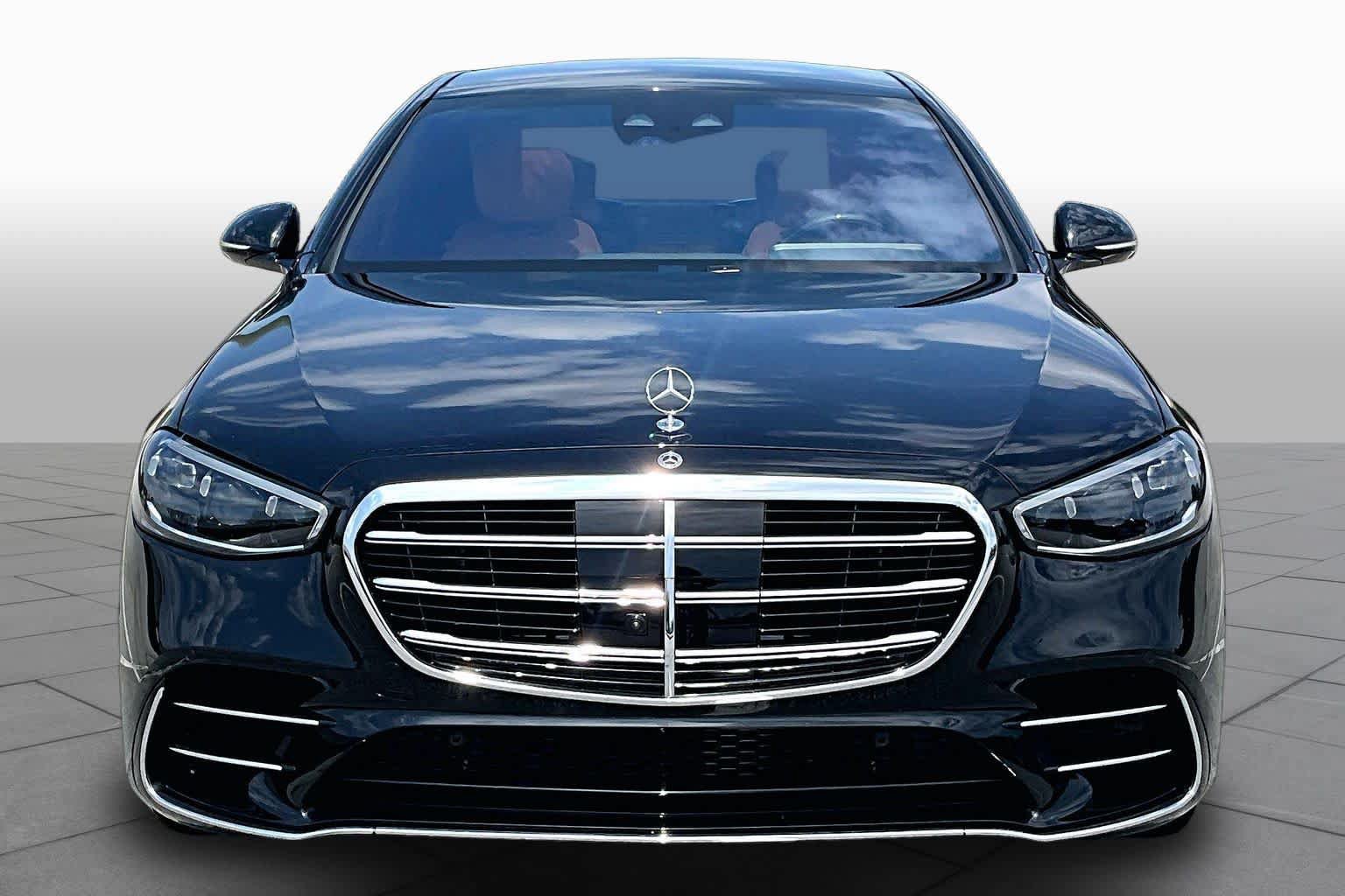 Used 2024 Mercedes-Benz S 580 4MATIC Sedan image 4