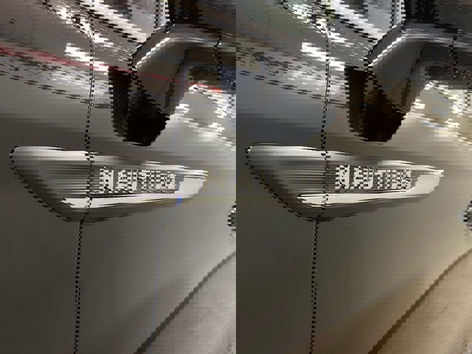 Certified 2022 Lincoln Nautilus Reserve w/ Cargo Utility Package image 13