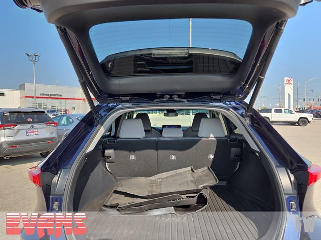 Certified 2023 Toyota Venza LE image 28