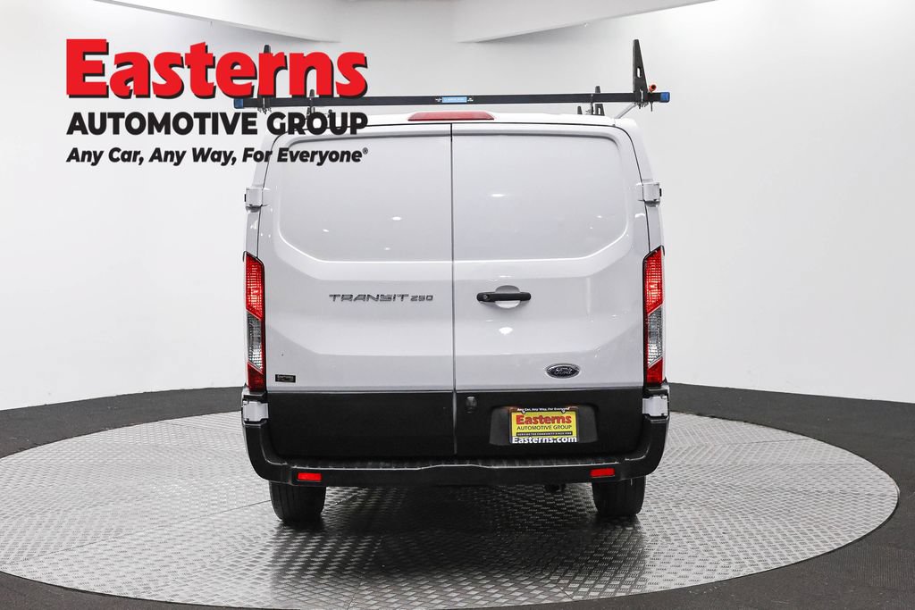 Used 2019 Ford Transit 250 130 Low Roof RWD image 6