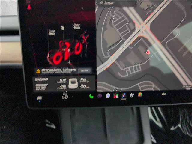 Used 2023 Tesla Model 3 Standard Range RWD image 11
