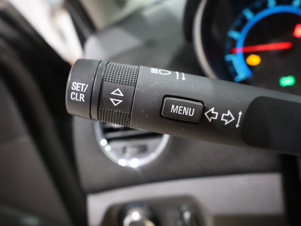 Used 2015 Chevrolet Cruze LT image 33