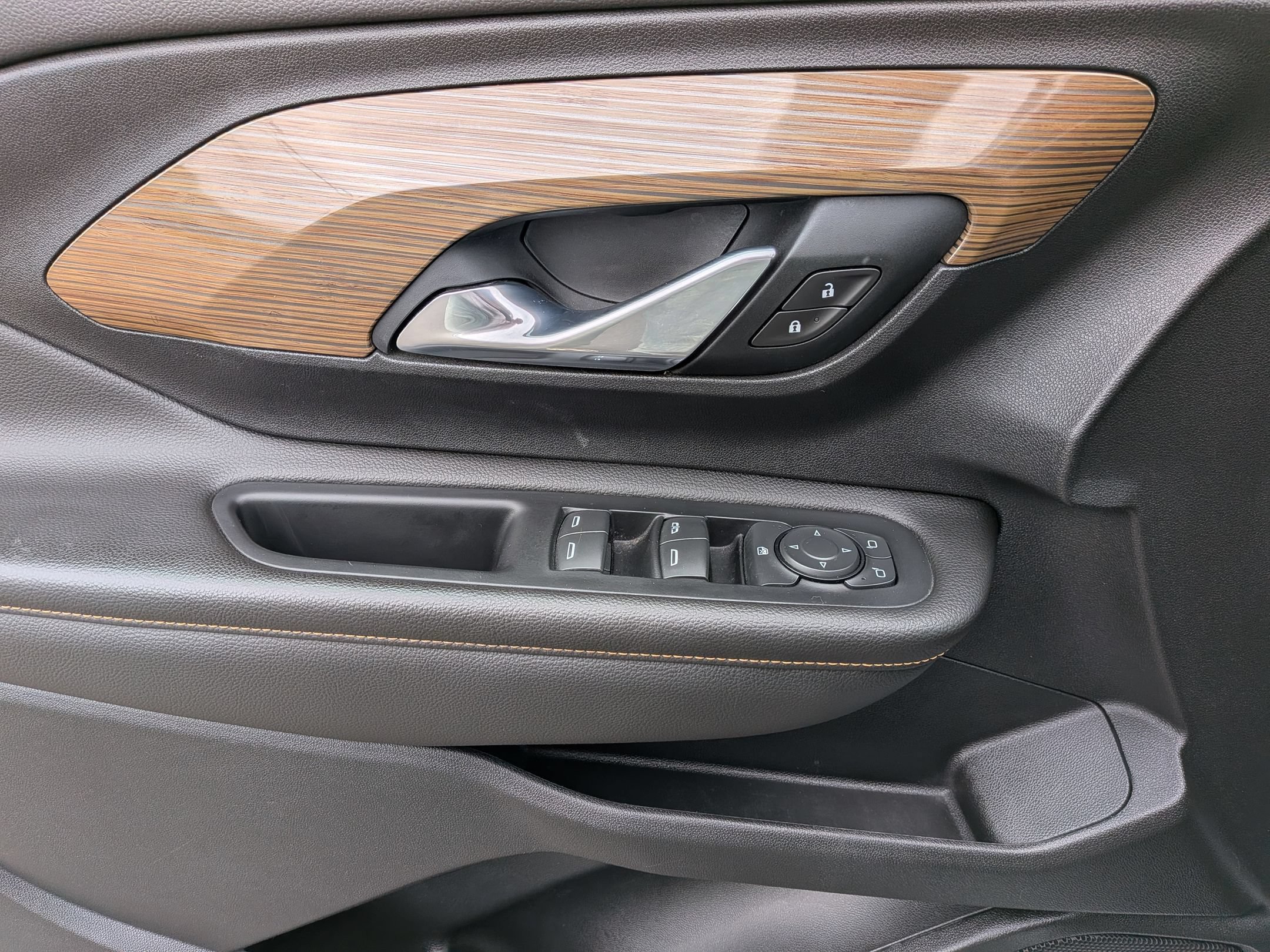 Certified 2021 GMC Terrain SLE FWD image 22