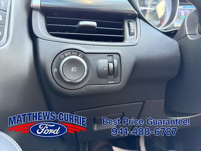 Used 2020 Buick Envision Essence w/ LPO, Cargo Package FWD image 25