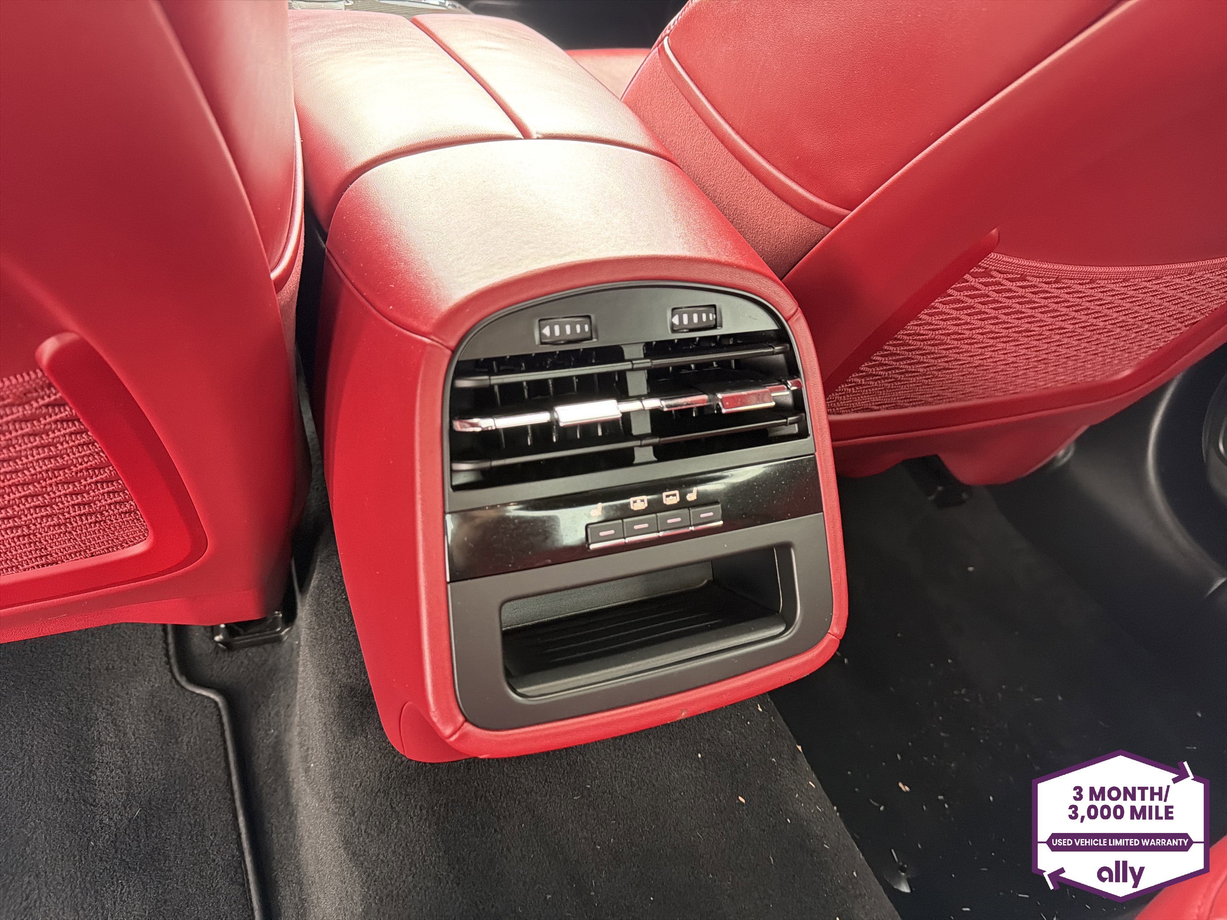 Used 2023 Maserati Quattroporte Trofeo image 13