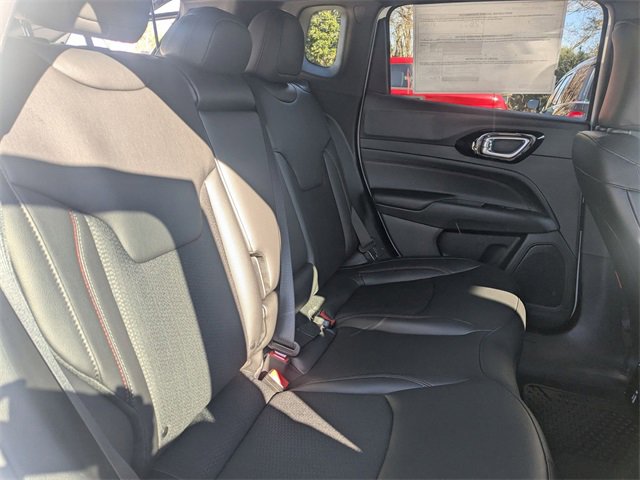 New 2026 Jeep Compass Trailhawk image 30