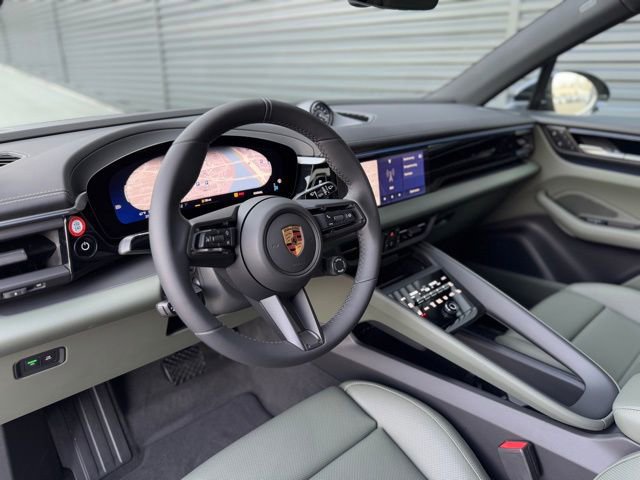 New 2025 Porsche Macan 4 Electric image 4