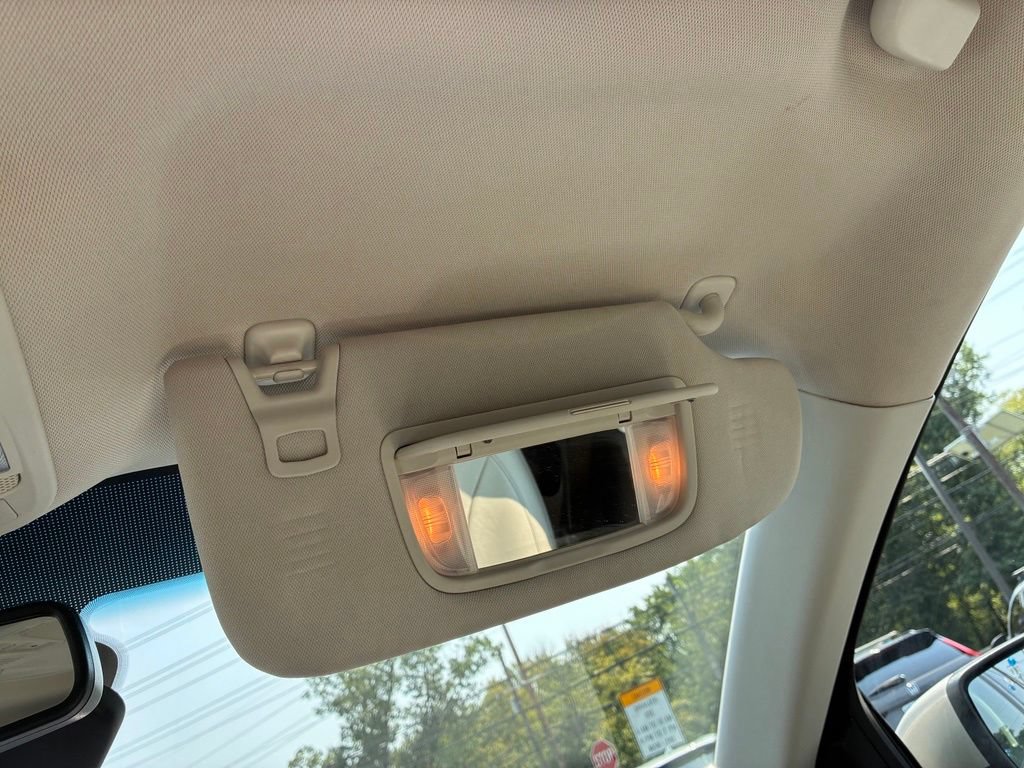Used 2018 Ford Edge Titanium w/ Equipment Group 302A FWD image 49