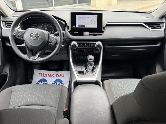 Used 2025 Toyota RAV4 XLE AWD/4WD image 33